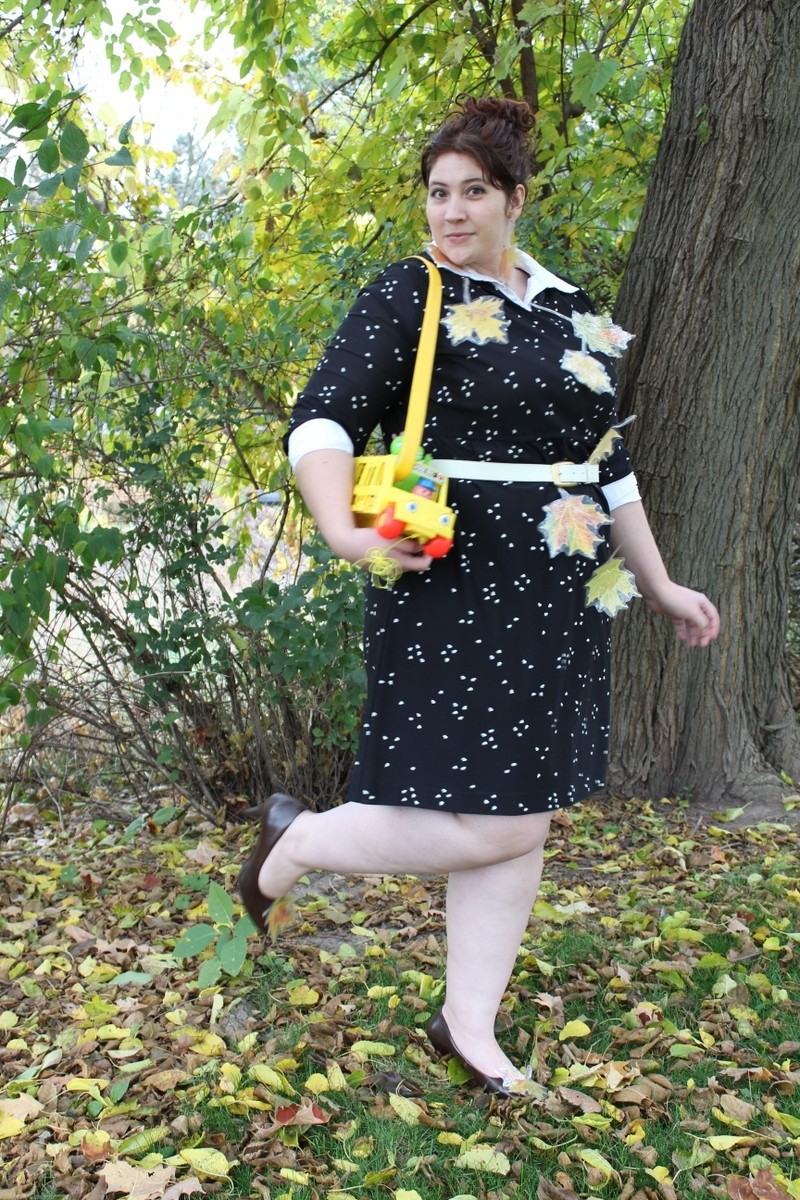 DIY: Miss Frizzle Costume for Halloween | www.theoutfitrepeater.com the outfit repeater hannah rupp the magic school bus liz miss frizzle halloween costume diy thrifted cosplay at home
