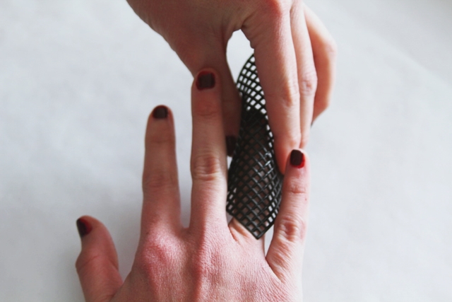 DIY: Trendy Cage Ring | The Outfit Repeater | www.theoutfitrepeater.com diy-ring-05