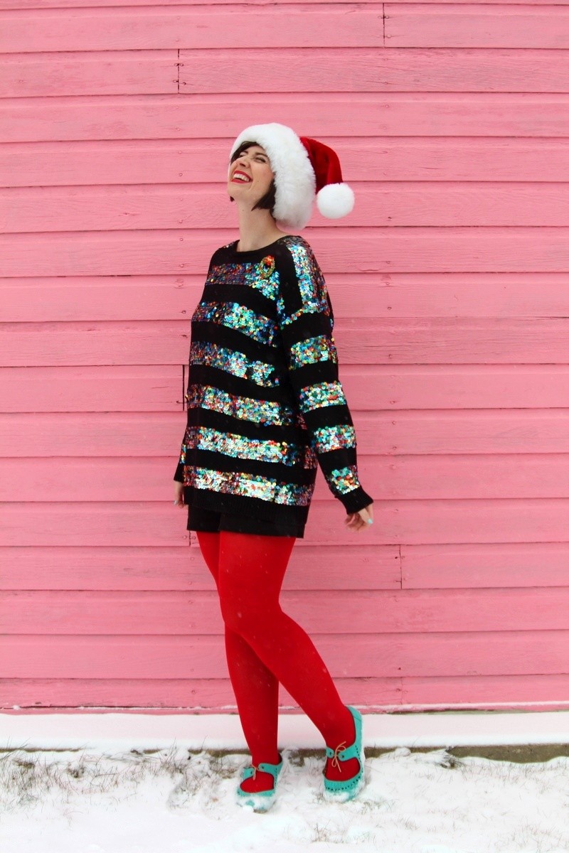 the outfit repeater hannah rupp christmas winter snow red tights sequins santa vintage