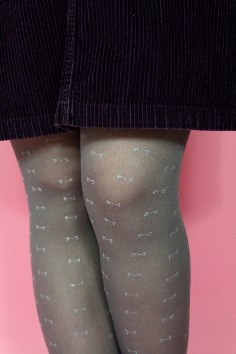 Winter Capsule Wardrobe Challenge: Day 4 | www.theoutfitrepeater.com hannah rupp the outfit repeater winter capsule wardrobe challenge jumper dress corduroy overalls thrifted vintage sweater