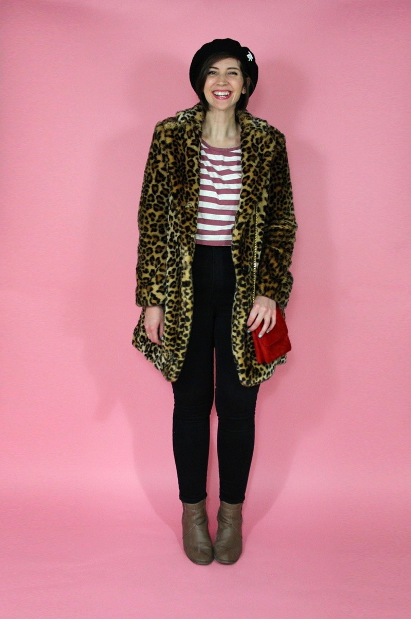 hannah rupp the outfit repeater Striped crop top, H&M high waisted jeans, vintage beret, Forever 21 leopard print coat, tan booties