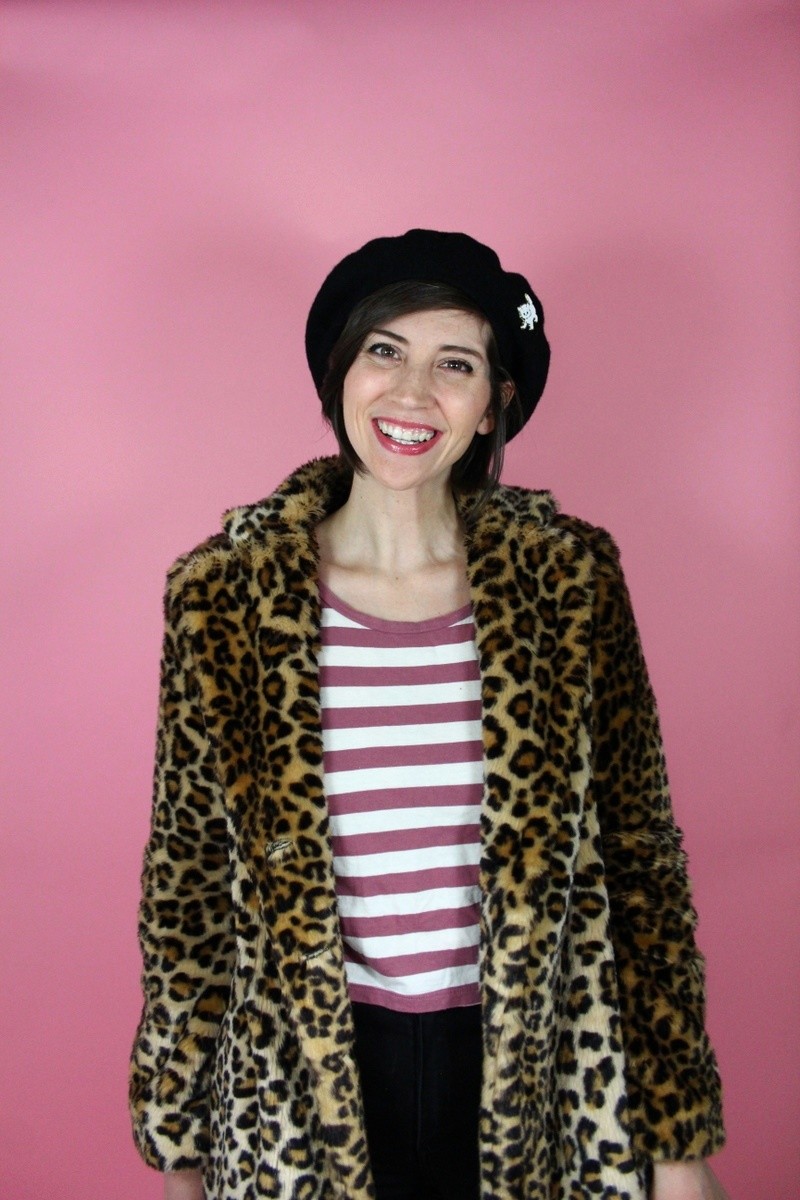 hannah rupp the outfit repeater Striped crop top, H&M high waisted jeans, vintage beret, Forever 21 leopard print coat, tan booties