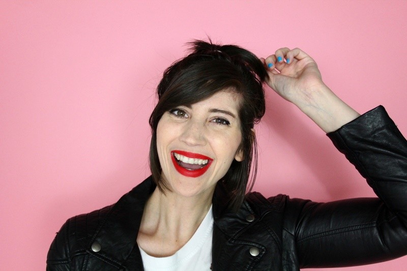 Two Ways to Wear Denim Overalls for Spring | www.theoutfitrepeater.com denim overalls the outfit repeater hannah rupp thrifted fashion spring