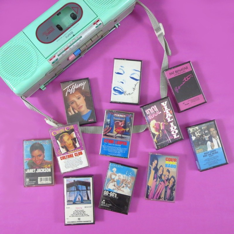 shopping garage sale tips yard thrift secondhand resale hannah rupp the outfit repeater august 12th