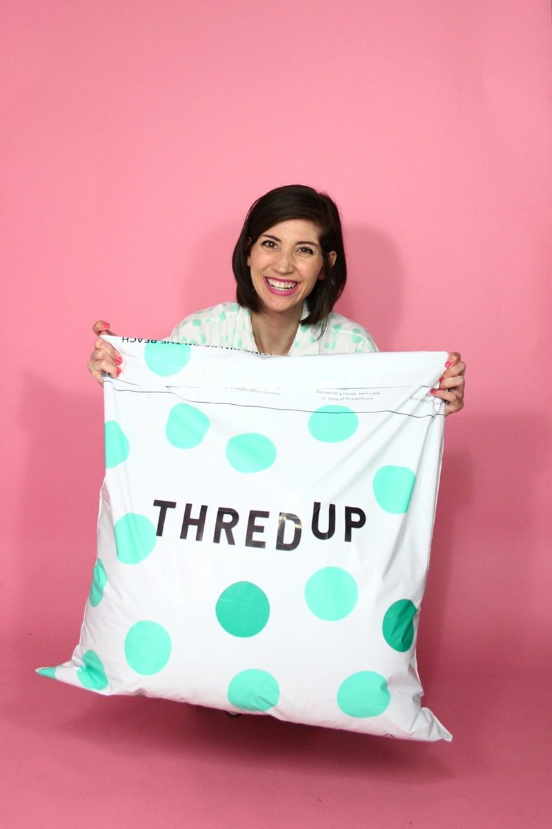 Selling Clothes Online to thredUP: Is It Worth It? | www.theoutfitrepeater.com hannah rupp the outfit repeater thredup selling clothes online consignment payout closet clean out fashion