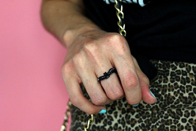 This Is How An Adult Dresses Up A Graphic T-Shirt | www.theoutfitrepeater.com dressing up a graphic t-shirt mtv music fashion hannah rupp the outfit repeater