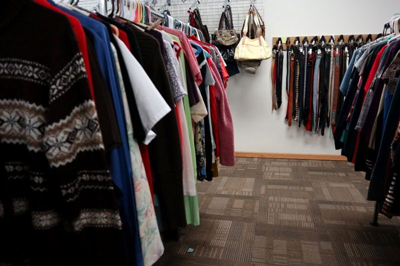 Don't Miss These Thrift Stores in Northern Illinois! | www.theoutfitrepeater.com illinois thrift store review hannah rupp the outfit repeater