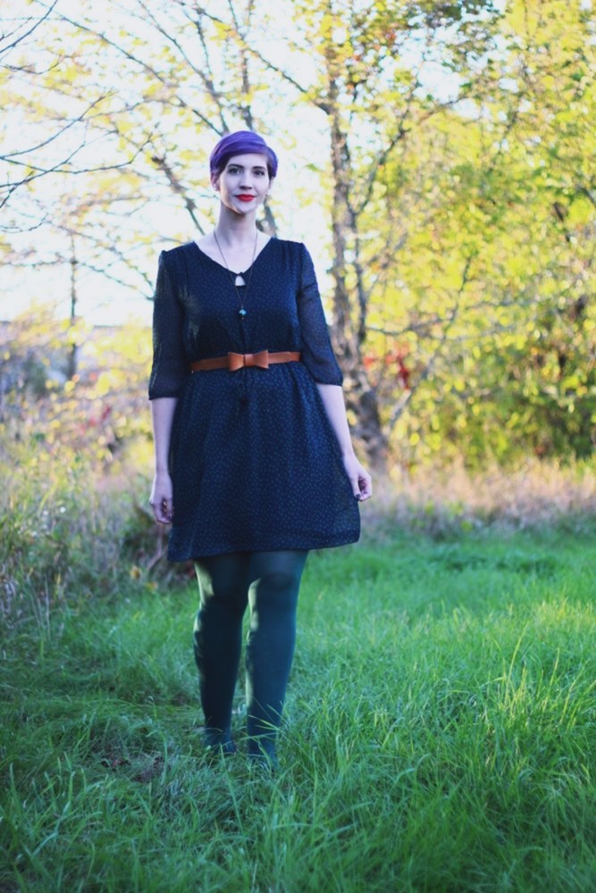 green and navy outfit